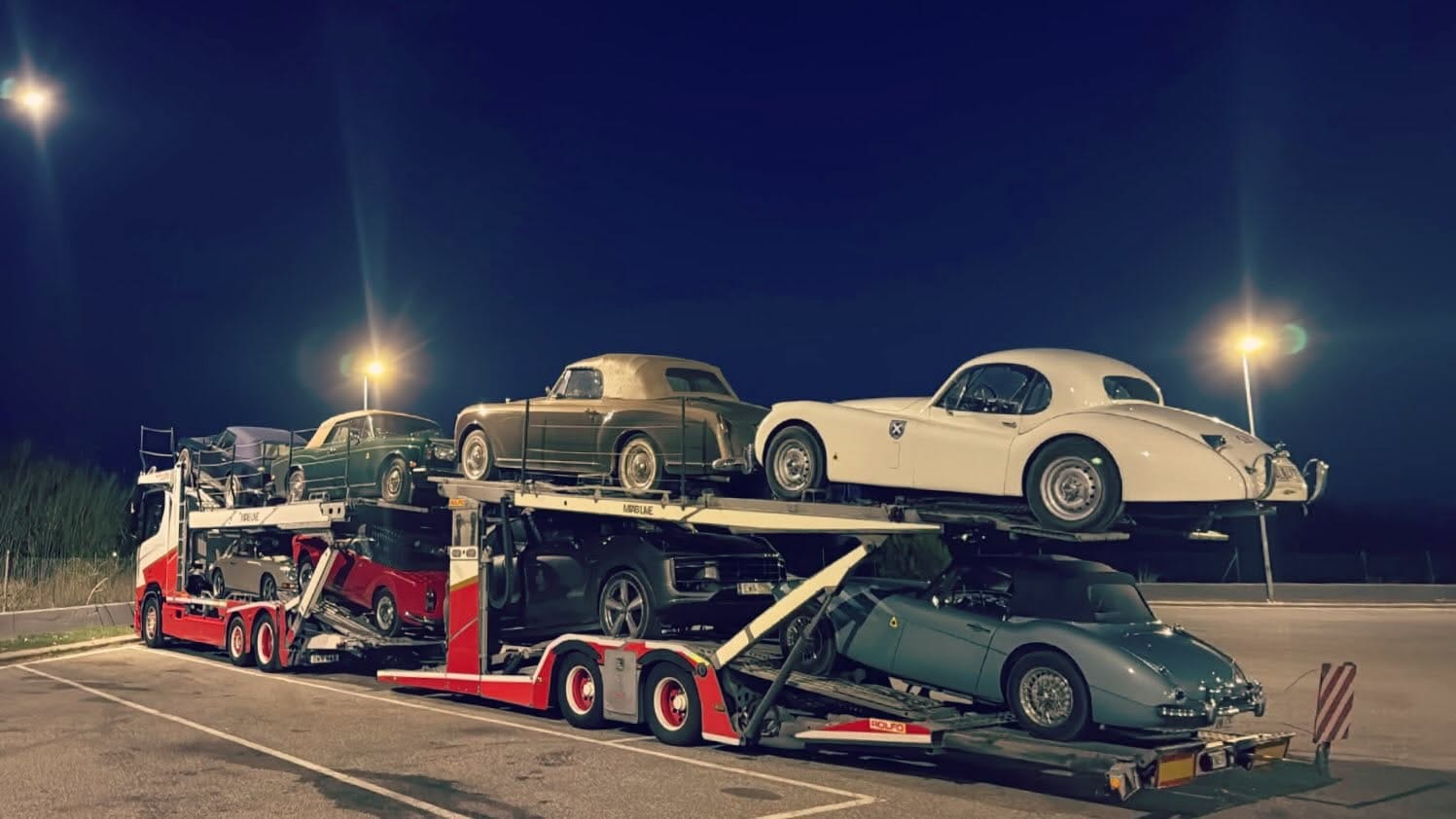 MTAB LIVE biltransport – veteranbilar på biltransporttrailer